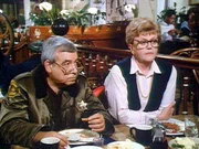 Jessica (Angela Lansbury) und Amos (Tom Bosley) wurden ins Joshua Peabody Inn eingeladen.