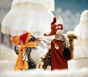 Herr Fuchs und Frau Elster treffen sich im Märchenwald.