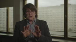 Historiker Christian Boos erkl&auml;rt die Einsch&uuml;chterungsmechanismen der Stasi. Im Zweifel sollte der Staat vor den eigenen B&uuml;rgern gesch&uuml;tzt werden.
