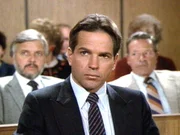 Marc Reynolds (Tony Bill) wird beschuldigt, einen Mord begangen zu haben.