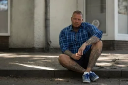 Philip Schlaffer war 20 Jahre als Neonazi und Hooligan in der extrem rechten Fu&szlig;ballszene aktiv.
