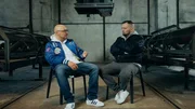 Über mehr als zwei Jahre hinweg produziert und mit über 30 Künstler*innen realisiert, erzählt die dreiteilige Doku-Serie "RuhrBeat - Die vergessene Rap-Story" die Geschichte des Ruhrpott-Hip-Hop. Der Rapper Pillath trifft den Serien-Host Lakmann, um über das ehemalige Rap-Format „Feuer über Deutschland“ zu sprechen.