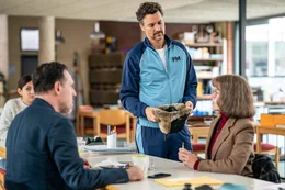 v.li.: Holger Arndt (Thomas Loibl), Peter Mertens (Florian David Fitz), Heidi Lohmann (Anke Engelke).
