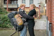 Paul (Peter Laser, l.) und Ina (Melanie Marschke, r.) haben viel aufzuholen.