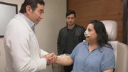 Dr. Paul Nassif (l.) Dr. Paul Nassif (l.)