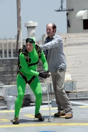 Monk "Mr. Monk und der Draufgänger": Tim Bagley (Harold Krenshaw), David Koechner (Cousin Joey). Monk "Mr. Monk und der Draufgänger": Tim Bagley (Harold Krenshaw), David Koechner (Cousin Joey).