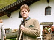 Gustav Klopp (Horst Kummeth) bangt um das Leben seiner Frau.