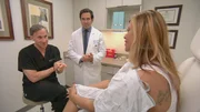 Dr. Terry J. Dubrow (l.), Dr. Paul Nassif (m.) Dr. Terry J. Dubrow (l.), Dr. Paul Nassif (m.)