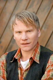 Oliver Bigalke (Basti Lautner). Oliver Bigalke (Basti Lautner).