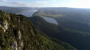 "Wunderwelt Schweiz: Die Jura-Region - Erz&auml;hlt von Max Moor": Panoramafoto.