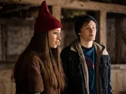 Tinka (Josephine Chavarria Højbjerg) und Lasse (Albert Rosin Harson) entdecken bei ihrer Suche nach Storm eine neue Spur. Tinka (Josephine Chavarria Højbjerg) und Lasse (Albert Rosin Harson) entdecken bei ihrer Suche nach Storm eine neue Spur.