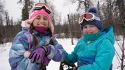 Überleben im eisigen Alaska: Chloe und Eiley 1 Überleben im eisigen Alaska: Chloe und Eiley 1