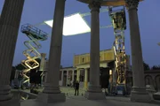 Mit gro&szlig;em Aufwand stellt der Film einen Gro&szlig;brand in Rom nach &ndash; ein typisches Problem der Stadt.