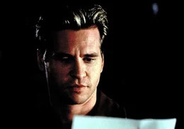 Simon Templar (Val Kilmer)