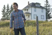 Ethan (Dennis Quaid)