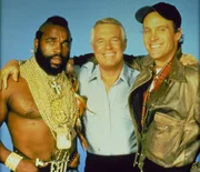 L-R: Mr. T als B.A. Baracus, George Peppard als John 'Hannibal' Smith, Dwight Schultz als 'Howling Mad' Murdock