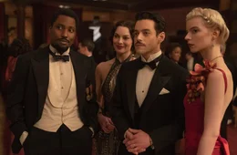 L-R: Harold (John David Washington), Valerie (Margot Robbie), Tom (Rami Malek), Libby Voze (Anya Taylor-Joy)