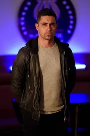 Nick Torres (Wilmer Valderrama)