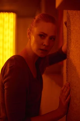 Amanda Harper (Deborah Ann Woll)