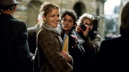 Dr. Emma Russell (Elisabeth Shue) hat eine wissenschaftliche Formel entwickelt, die die L&ouml;sung der Energie- und Umweltprobleme der Welt darstellen k&ouml;nnte..