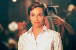 Der "Pferdefl&uuml;sterer" Tom Booker wird von der Journalistin Annie MacLean (Kristin Scott-Thomas) engagiert, um Pilgrim, das Pferd ihrer Tochter, zu beruhigen ...