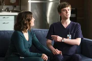 Lea Dilallo (Paige Spara) und Dr. Shaun Murphy (Freddie Highmore)