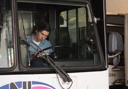 Paterson (Adam Driver).
