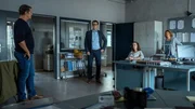 Tomke und Ida bringen ihre Kollegen Finn und Lars auf den neusten Stand der Ermittlungen.