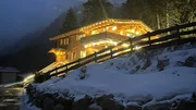 Die coole Villa im Schnee - für die nächsten Wochen das neue Zuhause der Jungs-WG im Pitztal. Die coole Villa im Schnee - für die nächsten Wochen das neue Zuhause der Jungs-WG im Pitztal.