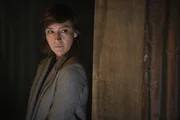 Sarah (Louise Barnes)