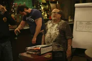 Frank Reynolds (Danny DeVito)