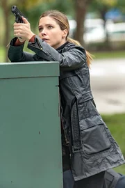 Erin Lindsay (Sophia Bush)