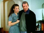 Fielding Chase (William Shatner) hat Angst, dass Jerry einen Keil zwischen ihn und seine Tochter Victoria (Molly Hagan) treibt. Für ihn gibt es nur einen Ausweg, den drohenden Verlust seiner Tochter abzuwenden - den Mord an Jerry. Fielding Chase (William Shatner) hat Angst, dass Jerry einen Keil zwischen ihn und seine Tochter Victoria (Molly Hagan) treibt. Für ihn gibt es nur einen Ausweg, den drohenden Verlust seiner Tochter abzuwenden - den Mord an Jerry.