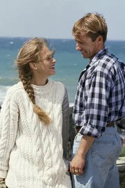 Wenn Rebecca (Sophie von Kessel) und Joss (Michael Lesch) zusammentreffen, scheint Streit unvermeidlich zu sein. Doch es gibt Momente, in denen sich die beiden n&auml;herkommen.