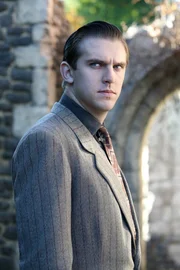 Michael Faber (Dan Stevens).