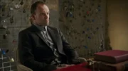 Ist ein Meister im logisch Denken und Kombinieren: Holmes (Jonny Lee Miller) ...