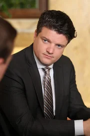 Steht dem Team bei der Bekämpfung der Terrorgruppe zur Seite: NCIS Special Agent Ned Dorneget (Matt Jones) ...