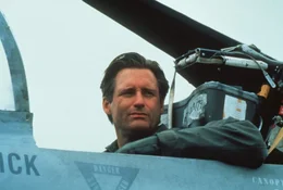 Ein Kampf auf Leben und Tod entbrennt zwischen Pr&auml;sident Whitmore (Bill Pullman) und den m&ouml;rderischen Aliens ...