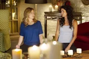 Ein neuer Fall wartet darauf, von Maura Isles (Sasha Alexander) und Detective Jane Rizzoli (Angie Harmon) gelöst zu werden: Ein Schriftsteller wird erhängt in seiner Wohnung aufgefunden. Zunächst scheint es, als hätte er Suizid begangen.