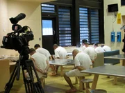 Das Leben im Gefängnis von San Antonio im US-Bundesstaat Texas ist unberechenbar, denn dieser Knast steht im Mittelpunkt eines Bandenkrieges. Das Leben im Gefängnis von San Antonio im US-Bundesstaat Texas ist unberechenbar, denn dieser Knast steht im Mittelpunkt eines Bandenkrieges.