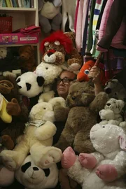 Frank Reynolds (Danny DeVito)