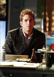 Greg Sanders (Eric Szmanda)