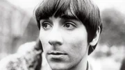 Wolf im Schafspelz: Als Schlagzeuger von The Who wird Keith Moon weltberühmt. Sein Equipment zerstört er ebenso gerne wie seine Hotelzimmer. Wolf im Schafspelz: Als Schlagzeuger von The Who wird Keith Moon weltberühmt. Sein Equipment zerstört er ebenso gerne wie seine Hotelzimmer.