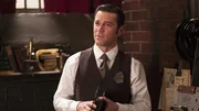 Detective William Murdoch(Yannick Bisson)