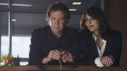 Nathan (Timothy Hutton) und Sophie (Gina Bellman) kämpfen gegen den Pharmakonzern PallaGen, der tödliche Medikamente vertreibt. Nathan (Timothy Hutton) und Sophie (Gina Bellman) kämpfen gegen den Pharmakonzern PallaGen, der tödliche Medikamente vertreibt.