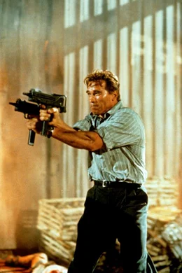 Harry Tusker (Arnold Schwarzenegger)