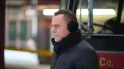 Hank Voight (Jason Beghe)