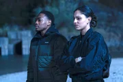 Ben (Gamba Cole, l.) und Rani (Rhianne Barreto, r.) wissen noch nicht genau, wie sie zueinander stehen. Ben (Gamba Cole, l.) und Rani (Rhianne Barreto, r.) wissen noch nicht genau, wie sie zueinander stehen.