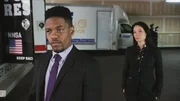 Detective Marcus Bell (Jon Michael Hill, l.) und Watson (Lucy Liu, r.) begeben sich auf die Suche nach einer Plutoniumlieferung, in der Hoffnung, so den Bau einer Bombe verhindern zu k&ouml;nnen ...