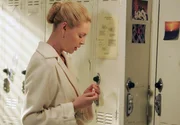 Izzie (Katherine Heigl) kämpft mit ihrer Vergangenheit, als plötzlich ihre leibliche Tochter und deren Adoptiveltern im Krankenhaus erscheinen ...
